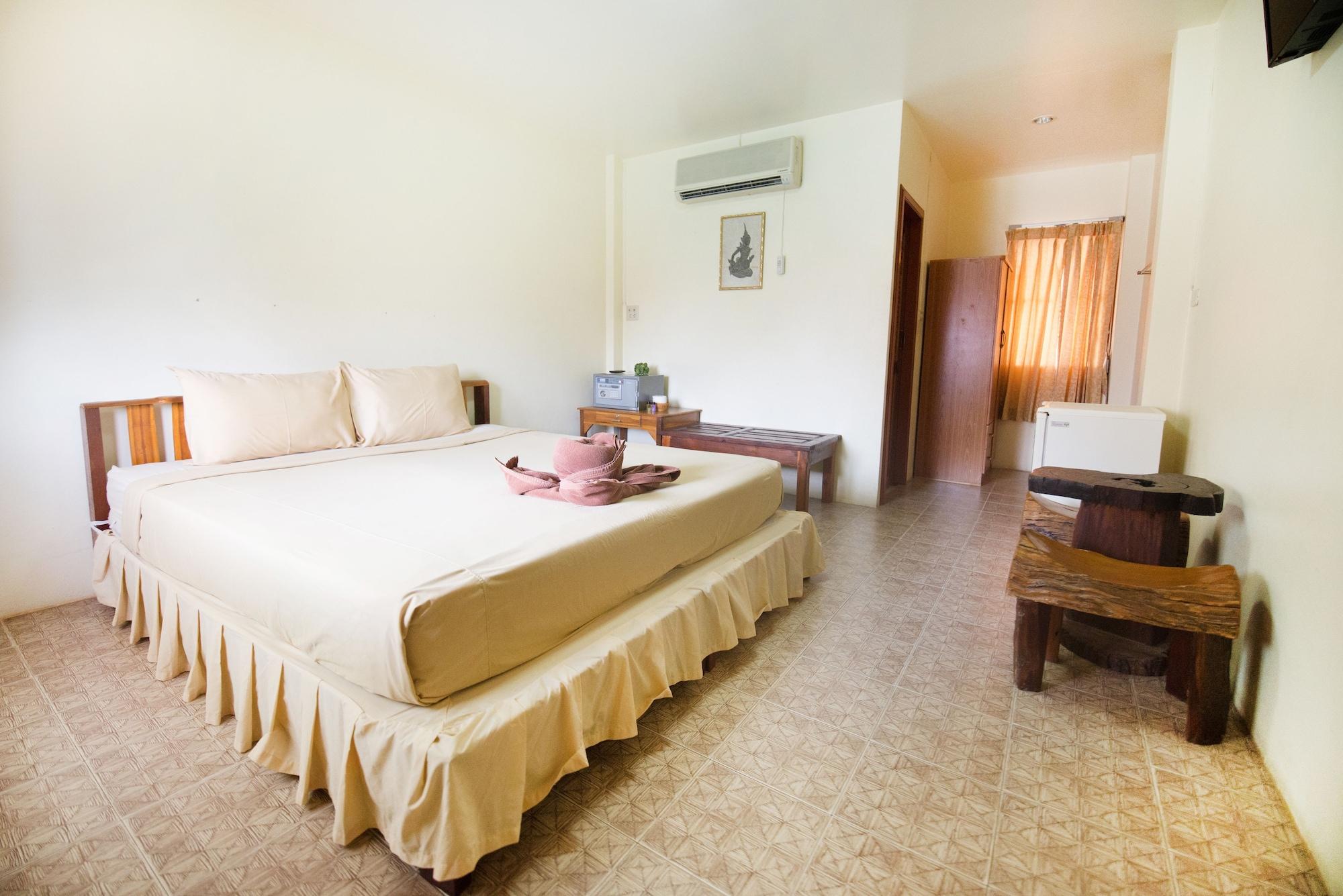 Pongphen Guesthouse - Sha Plus Certified Канчанабури Екстериор снимка