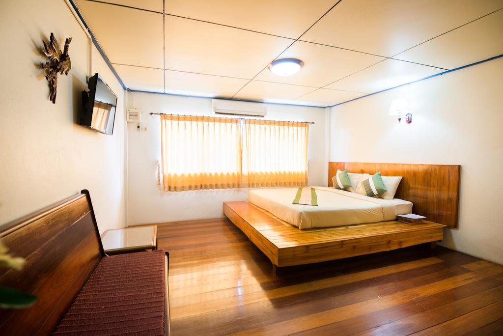 Pongphen Guesthouse - Sha Plus Certified Канчанабури Екстериор снимка