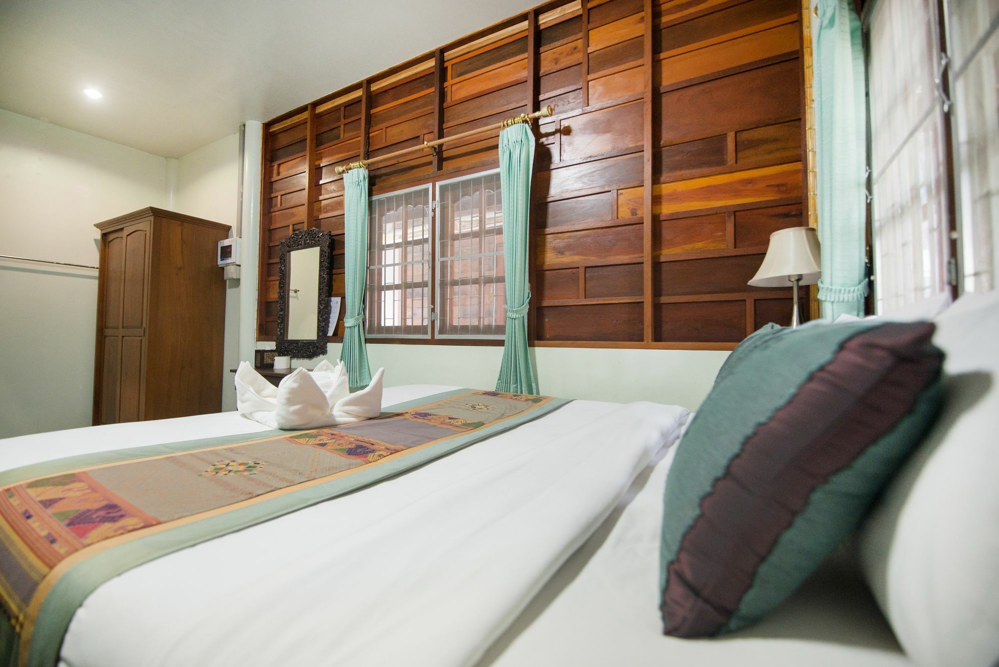 Pongphen Guesthouse - Sha Plus Certified Канчанабури Екстериор снимка